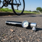 Mini Bomba De Ar Pneu Bike Tsw Aluminio Com Manometro